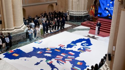 El presidente Azcón, durante el acto institucional por la conmemoración del Día de Europa. / Gobierno de Aragón