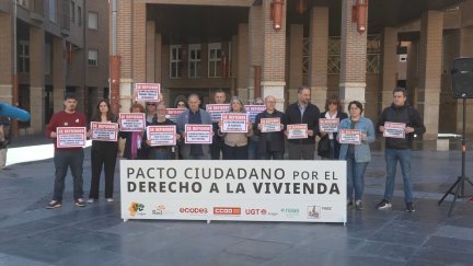 Sindicatos y entidades este lunes en la presentación del Pacto Ciudadano por la Vivienda. / Aragón TV