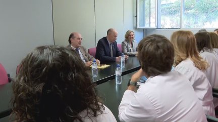 El nuevo consejero de Sanidad del Gobierno de Aragón ha visitado este miércoles el hospital de Barbastro. / Aragón TV