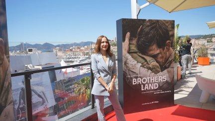 La directora aragonesa Paula Ortiz ha presentado su película 'Brothers Land'. / Aragón TV