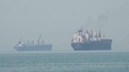 Barcos en el estrecho de Ormuz. / Reuters