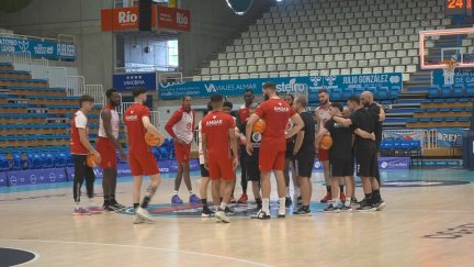 El equipo se ha ejercitado este viernes por la mañana en el Pazo dos Deportes.