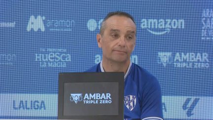 José Luis Oltra, durante su comparecencia de este viernes.