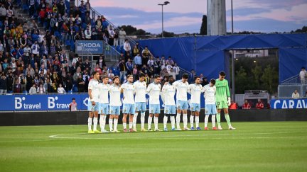 El Real Zaragoza se despide esta tarde del fútbol profesional.