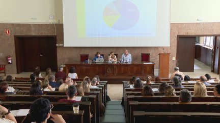 Jornadas 'Cáncer de origen laboral en Aragón', organizadas por CC. OO. y la Universidad de Zaragoza. / Aragón TV