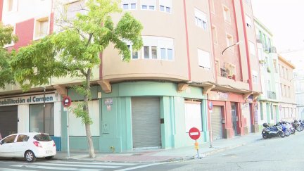 La finca, ubicada en el número 25 de la calle García Galdeano de Zaragoza, fue desalojada de manera preventiva. / Aragón TV