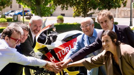 Presentación del acuerdo para que Motorland acoja el Gran Premio de Aragón de Moto GP, edificio Pignatelli. / Aragón TV