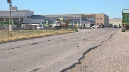 Estado en el que se encuentran algunas carreteras en Los Monegros. / Aragón TV