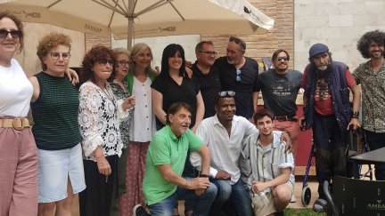 Uno de los 'Vermús poéticos' de la asociación 'Poetas por Teruel', dentro del ciclo 'Poesía y más'. / Poetas por Teruel