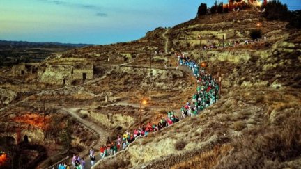 La tradicional subida a la ermita de San Roque tendrá lugar en la madrugada del jueves 15 al viernes 16. / Ayuntamiento de Calatayud