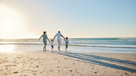 Durante las vacaciones es normal descuidar la alimentación o el ejercicio físico, pero no hay que hostigarse por ello y volver a la normalidad de forma progresiva. / Europa Press