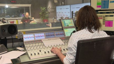 Un oyente de Aragón Radio sorprende con una pedida de mano a su pareja
