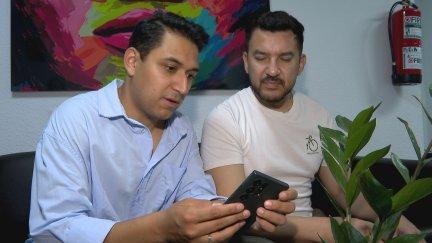 Aldo y Arlin son dos venezolanos que residen en Zaragoza y ven con preocupación lo ocurrido en su país. / Aragón TV