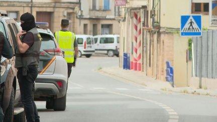 Los agentes registraron varios inmuebles Alcañiz y Alcorisa en un operativo liderado por los equipos de delincuencia organizada y antidroga. / Aragón TV