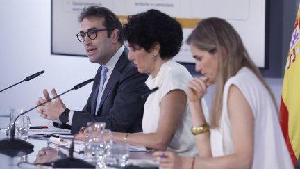 Rueda de prensa posterior al Consejo de Ministros. / EFE/ Javier Lizon