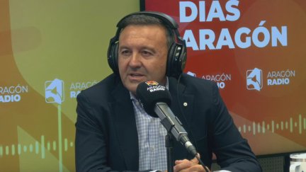 Alfredo Caballero, presidente de Alia, el Clúster Logístico de Aragón, este miércoles en los estudios de Aragón Radio. / Aragón TV