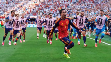Ferrán Torres celebra su gol ante Argentina