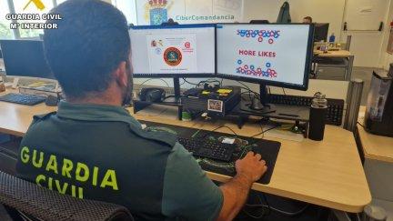 La Guardia Civil investiga la estafa de los 'likes'