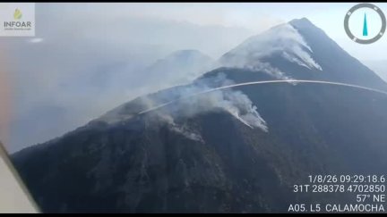 Vista aérea del incendio de Sierra Calva, en el municipio oscense de Seira. / Infoar