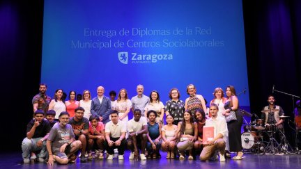Entrega de diplomas de los cursos sociolaborales del Ayuntamiento de Zaragoza.