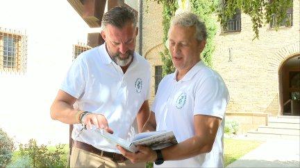 Se presenta el libro 'Historia viva' para contar la larga trayectoria de los Danzantes de Huesca.