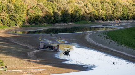 Imagen del descenso del caudal del río Danubio a su paso por Hungría.