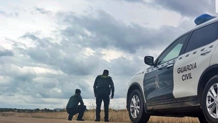 Agentes de la Guardia Civil, en una foto de archivoREMITIDA / HANDOUT por GUARDIA CIVILFotografía remitida a medios de comunicación exclusivamente para ilustrar la noticia a la que hace referencia la imagen, y citando la procedencia de la imagen en la firma14/8/2026