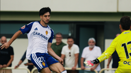 Vadillo durante la acción del primer gol.