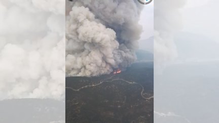 Avance del incendio de las Peñas de Riglos hacia la Peña Oroel.