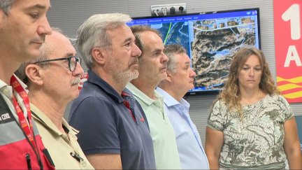 Minuto de silencio en recuerdo del militar de la UME fallecido.