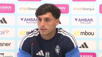 Joaquín Delgado durante su presentación con el Real Zaragoza
