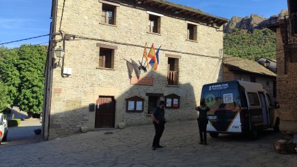 Los vecinos de Santa Cruz de la Serós ya pueden volver a casa.
