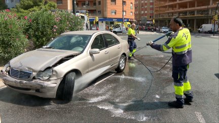 El Servicio de Limpieza Urgente de Zaragoza actúa las 24 horas.
