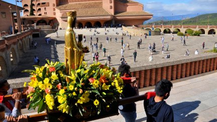 El Santuario de Torreciudad en procesión con la imagen de la virgen. REMITIDA / HANDOUT por SANTUARIO DE TORRECIUDADFotografía remitida a medios de comunicación exclusivamente para ilustrar la noticia a la que hace referencia la imagen, y citando la procedencia de la imagen en la firma26/9/2020