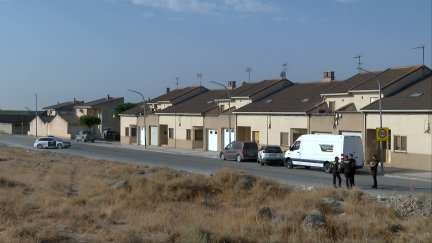 El crimen se cometió en casa de las dos víctimas, en Tauste
