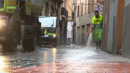 Los sindicatos van a convocar paros en el servicio de limpieza de Zaragoza durante las fiestas del Pilar si no llega a un acuerdo con FCC.