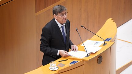 Imagen de archivo del vicepresidente del Gobierno de Aragón, Arturo Aliaga.REMITIDA / HANDOUT por CORTES DE ARAGÓN.Fotografía remitida a medios de comunicación exclusivamente para ilustrar la noticia a la que hace referencia la imagen, y citando la procedencia de la imagen en la firma02/12/2022