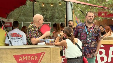 El intenso calor marcó las dos jornadas del Vive Latino en Zaragoza.