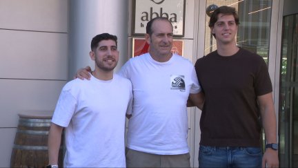 Ian Moya, Charly Pérez y José Nolasco, durante la rueda de prensa del Bada Huesca previa al inicio de la temporada.
