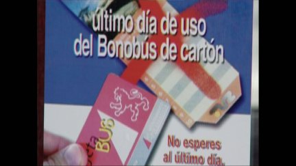 El 15 de septiembre de 2006, dejó de funcionar el bonobús de cartón en los autobuses de Zaragoza tras 23 años. 111 millones de bonos fueron emitidos hasta su reemplazo por la tarjeta de transporte electrónica.