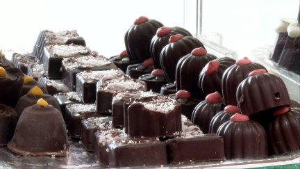 En los comercios notan el aumento del precio del cacao.