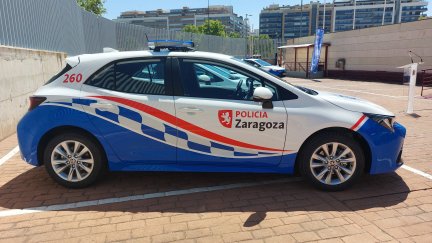 Imagen de archivo de un vehículo de la Policía Local de Zaragoza.
