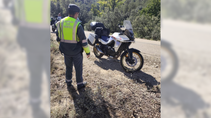 Un hombre de 59 años ha resultado herido de gravedad al salirse de la vía en La Zoma.