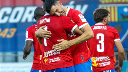 Albisua celebrando el tanto anotado ante el CD Teruel