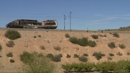 Imagen de la máquina incendiada a la altura de Ricla.