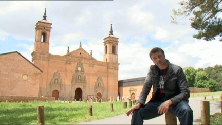 El programa La Magia de Viajar de Aragón TV nos invitó a conocer el Monasterio Nuevo en 2009.