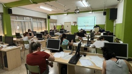 Imagen de archivo de una prueba de oposición en el IES Santiago Hernández de Zaragoza.REMITIDA / HANDOUT por GOBIERNO DE ARAGÓNFotografía remitida a medios de comunicación exclusivamente para ilustrar la noticia a la que hace referencia la imagen, y citando la procedencia de la imagen en la firma19/6/2026