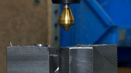 El sector del metal promueve la colaboración entre las empresas aragonesas.