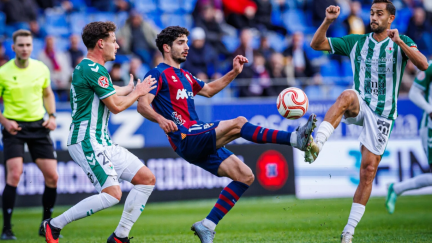 Un momento del partido ante el Antquera