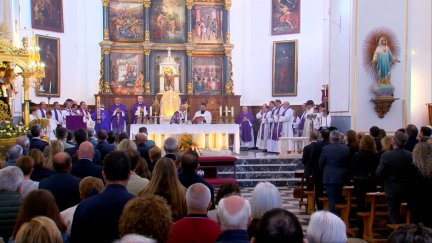 El funeral ha sido presidido por el arzobispo de Toledo y primado de España, Francisco Cerro.